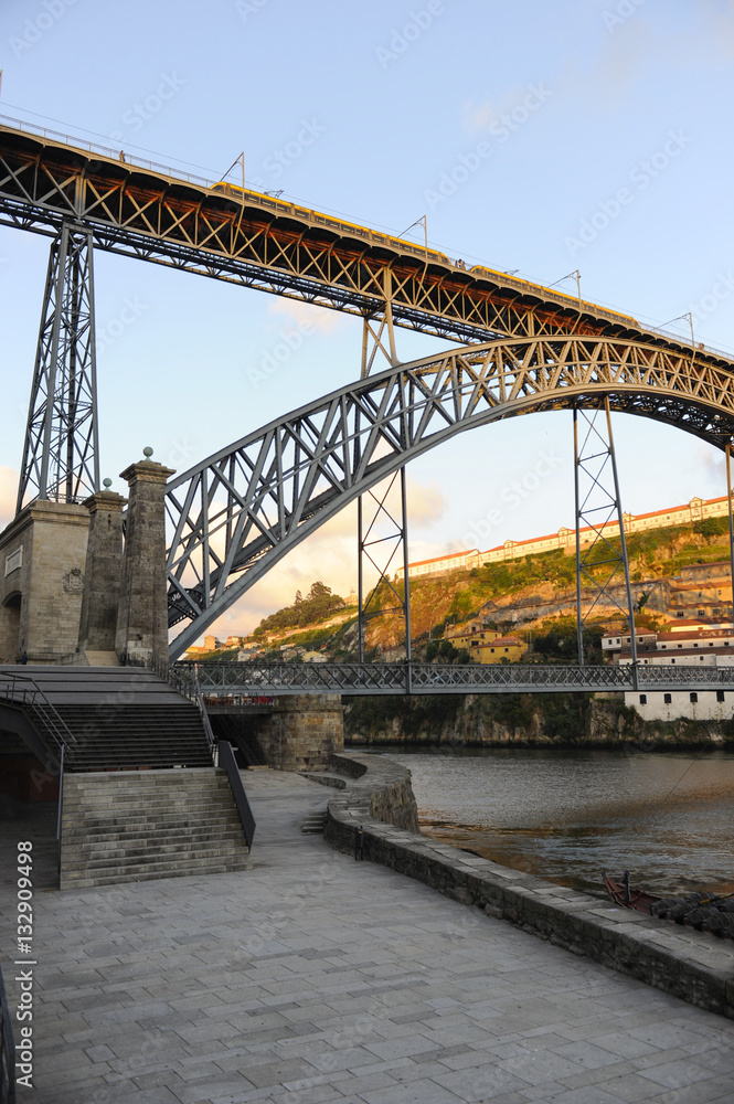 ポルト　ポルトガル　鉄橋