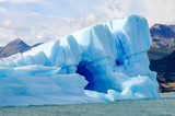 icebergs in tne Argentina Lake
