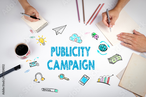 Fotografie Publicity Campaign. The meeting at the white office table.