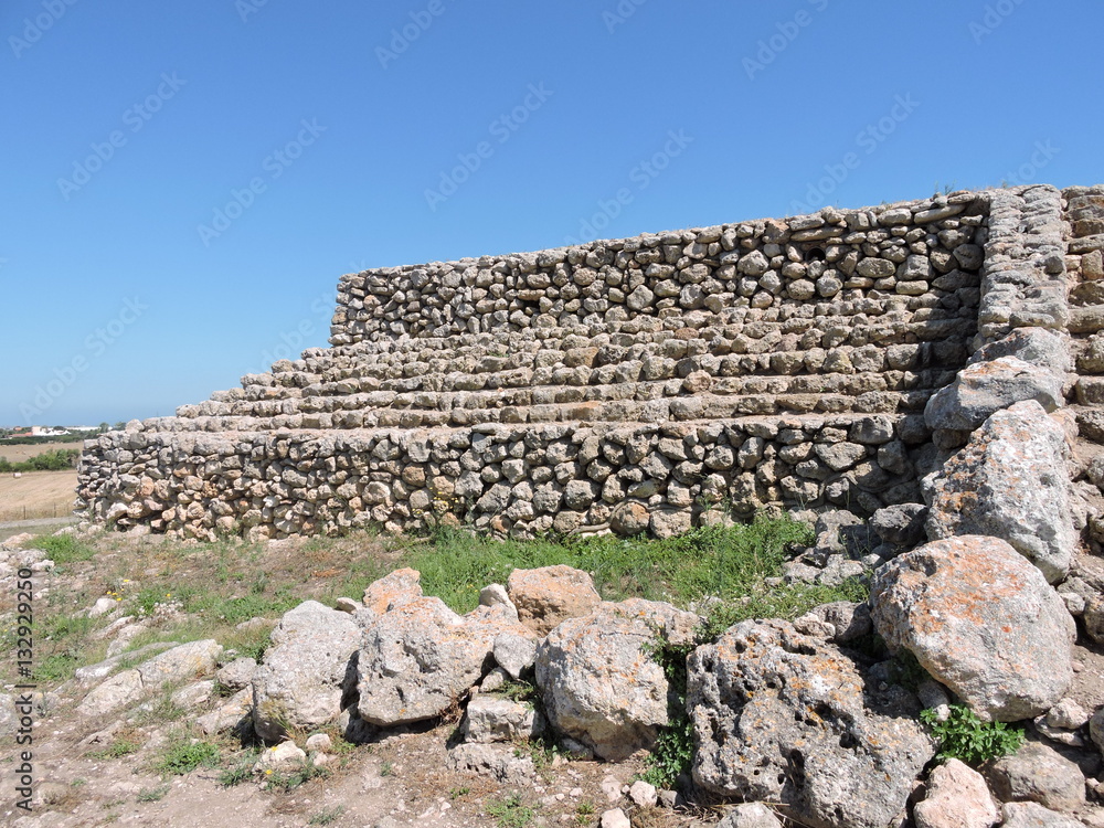 Pyramide de Sardaigne 