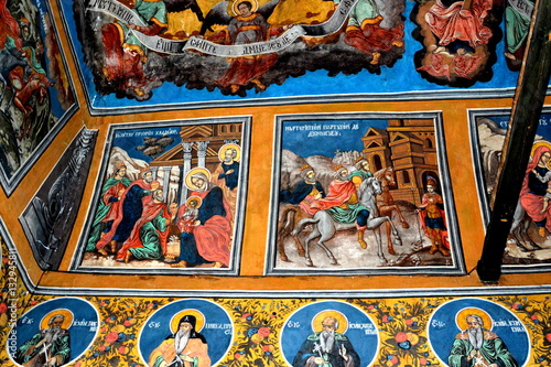 Icons inside the church of Cheia Monastery, Prahova
Romanian Orthodox complex located on the right bank of Tâmpa Creek, photo