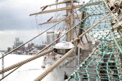 rigging on old sailing ships