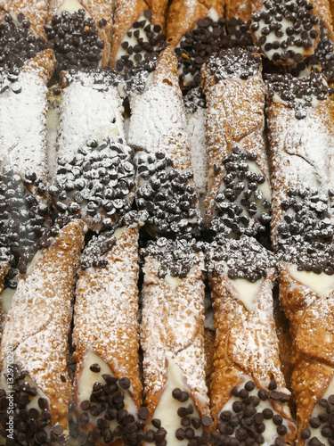 Fotografija Sicilian cannoli with grated chocolate and cream