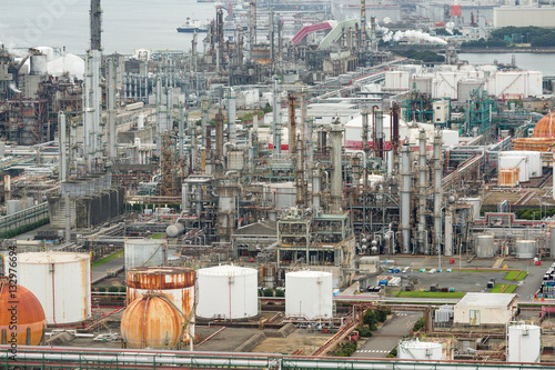 Fényképezés Factory in Yokkaichi city of Japan