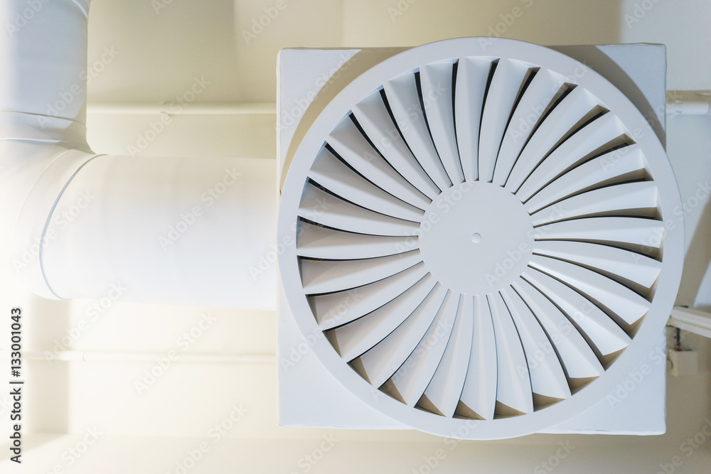 Obraz premium White pipes and Air outlet on the ceiling for air conditioning work office.