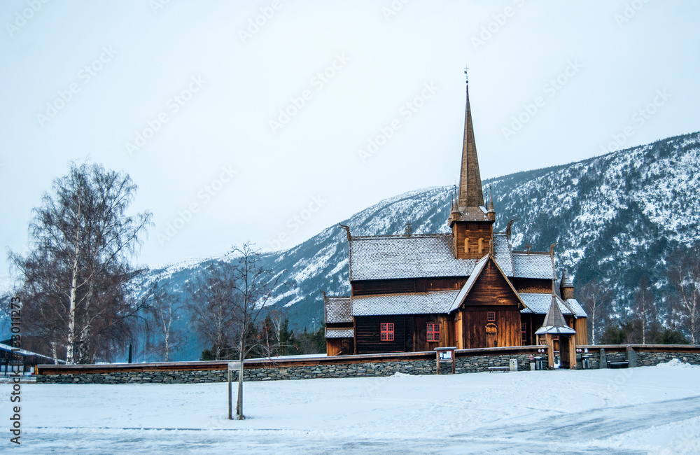 église sous la neige 