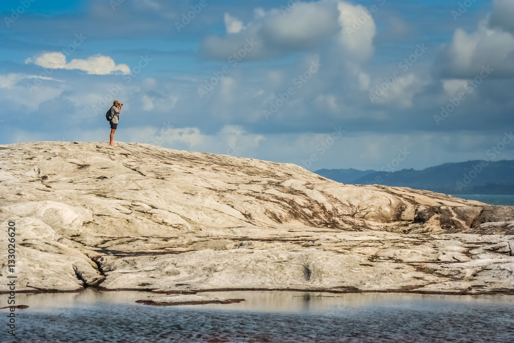 Taking pictures of sea