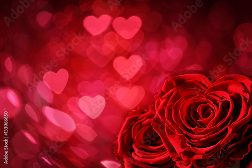 Roses and Hearts background © Li Ding