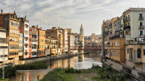 Girona (Catalunya, Spain) houses along the river © Claudio Colombo