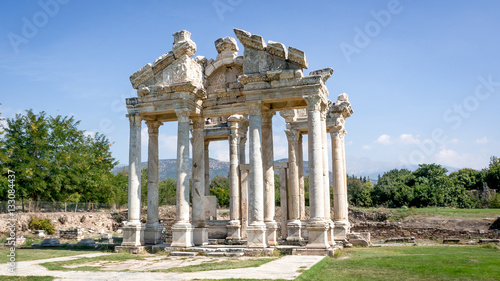 Obraz na plátně Aydin, Turkey - October 9, 2015: The Monumental gateway of Aphrodisias