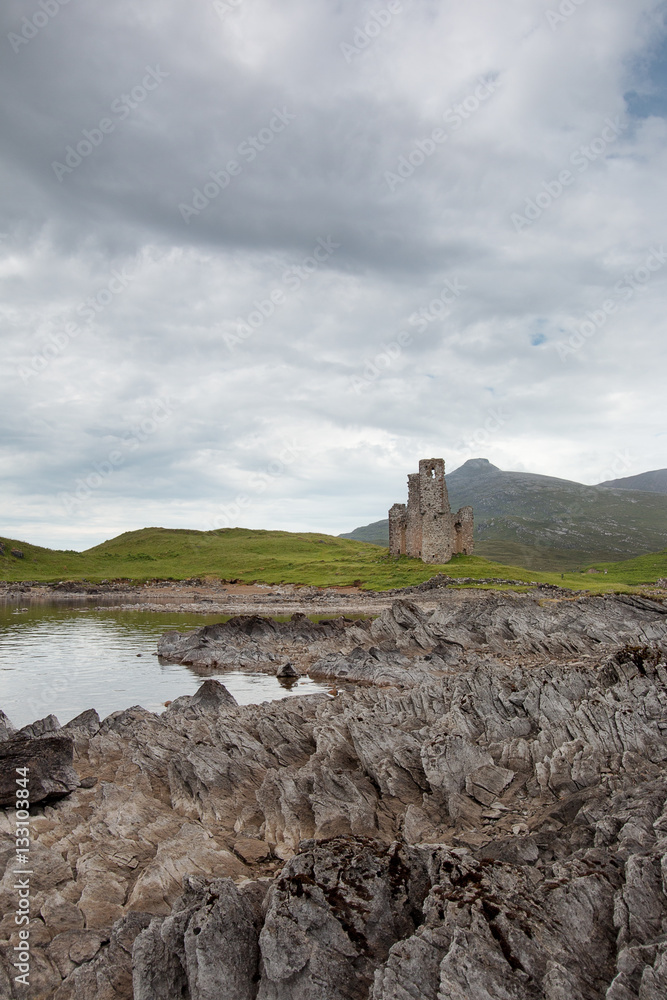 Ardvreck castle with rocks