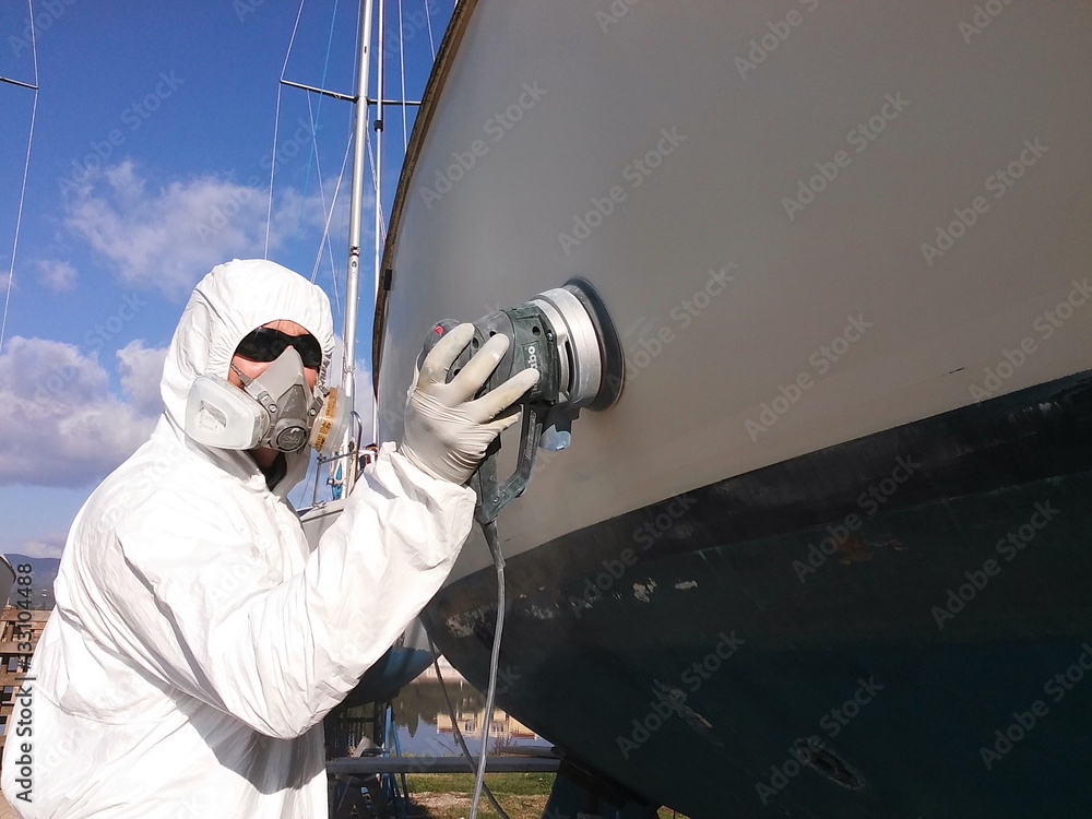 yacht painter with spray gun