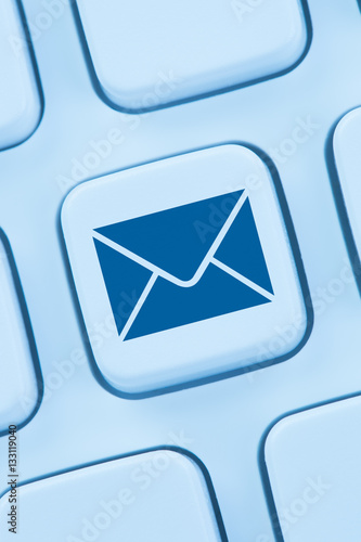 E-Mail Email Brief senden online Internet Computer