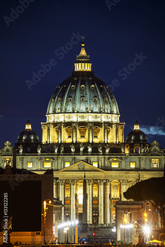 Obraz na płótnie The Papal Basilica of St. Peter in the Vatican city w salonie