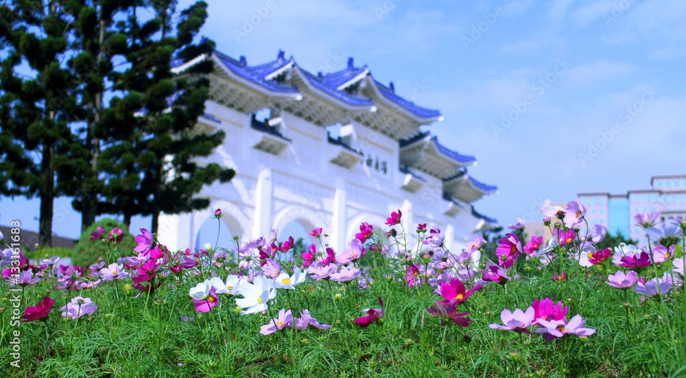 Front gate of Chiang Kai Shek (CKS) memorial hall in Taipei City, Taiwan Front gate of Chiang Kai Shek (CKS) memorial hall in Taipei City, Taiwan