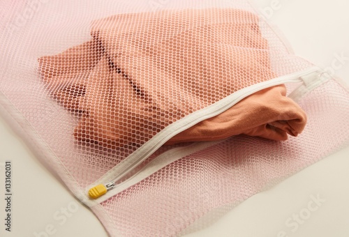 ピンクの洗濯ネット