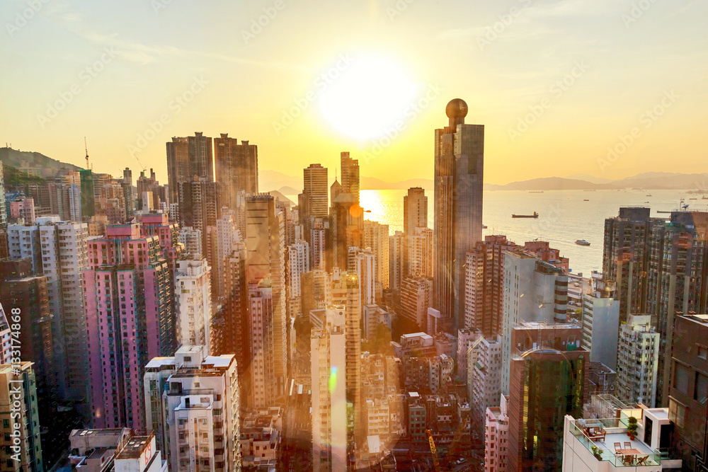 Fototapeta premium Hong Kong at sunset, financial center of Asia. Beautiful citysca