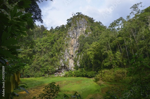 Tumbas Tana Toraja en Londa, Sulawesi, Indonesia photo