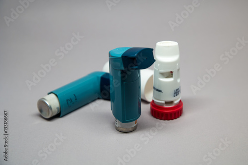Slika na platnu An inhaler used to counteract asthma