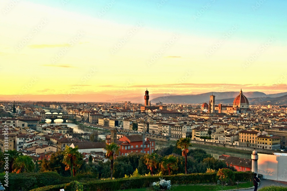 Panorama della città di Firenze vista dal Piazzale Michelangelo in Toscana, Italia. 