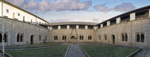 Abbazia di Casamari, chiostro interno photo