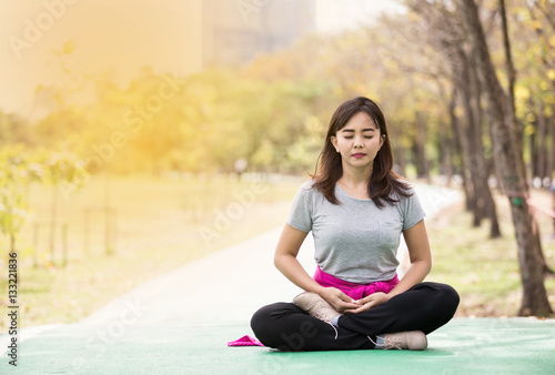 woman posing in sit meditation