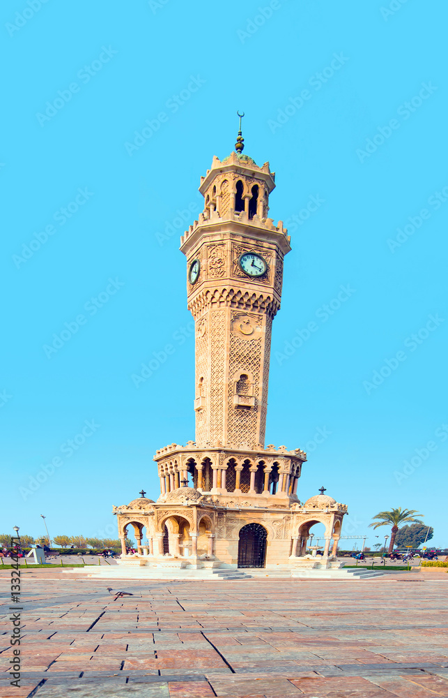 Fototapeta premium Clocktower and palms in Izmir.