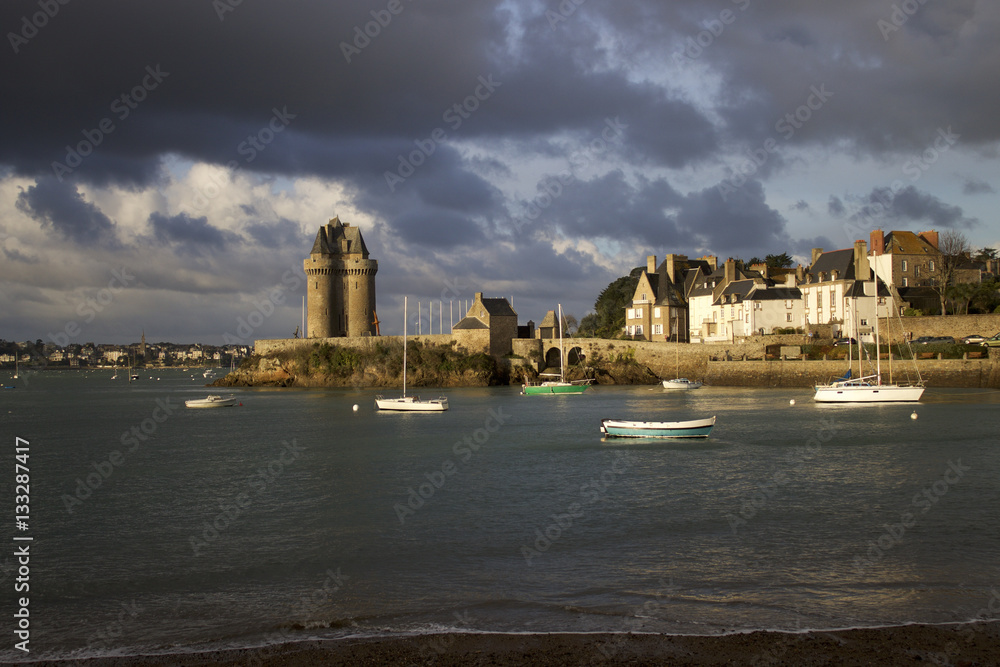 Saint-Servan /La Tour Solidor /Le Port Saint-Servan /La Tour Solidor /Le Port