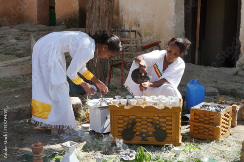 Die traditionelle Kaffee Zeremonie in Äthiopien 