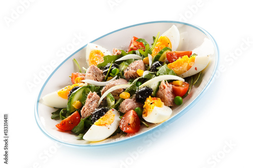 Tuna and vegetable salad 