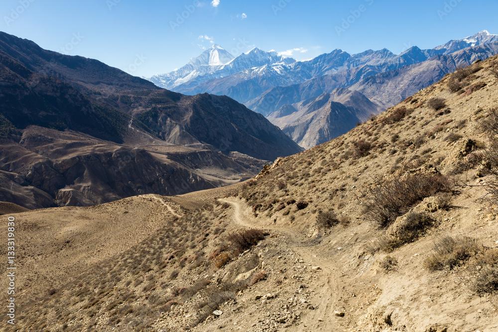 mountain trail, trekking route Muktinath Lupra