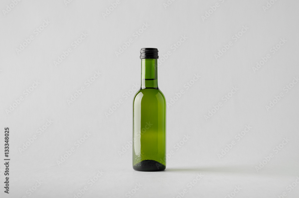 Wine Quarter/Mini Bottle Mock-Up Wine Quarter/Mini Bottle Mock-Up
