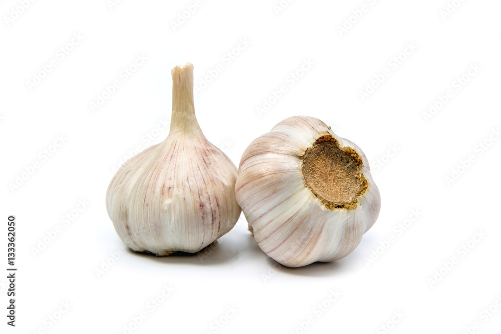 Fototapeta premium garlic isolated on white background