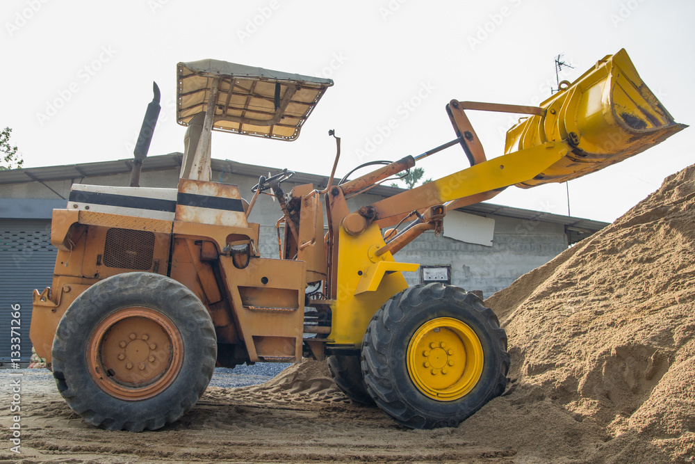 yellow tractoe back hoe yellow tractoe back hoe
