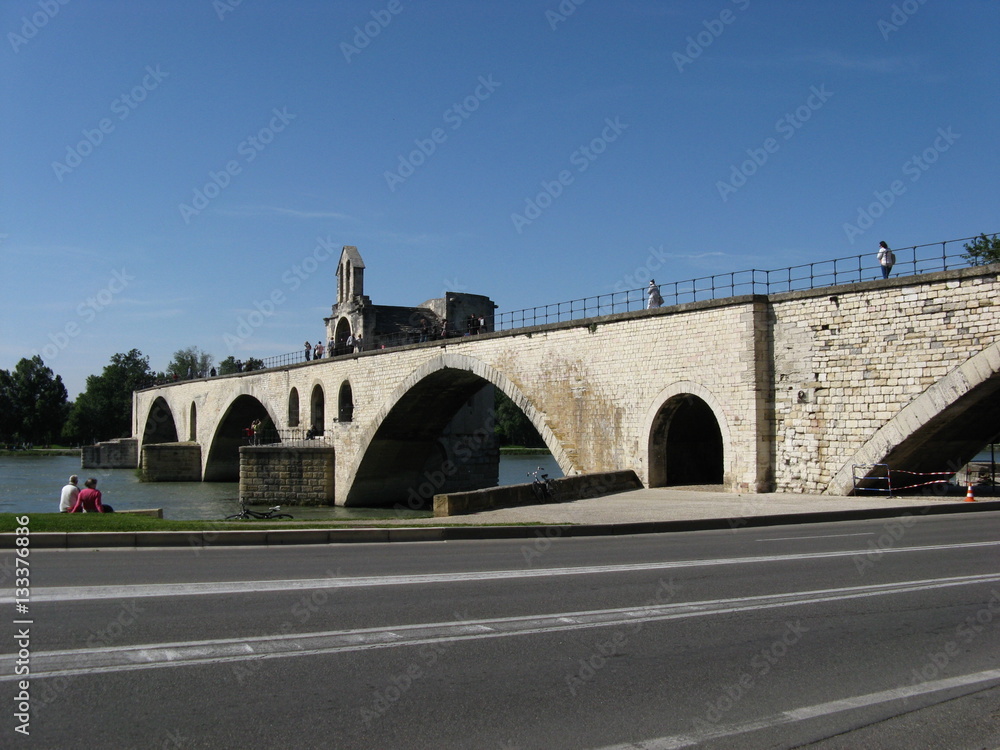 Fototapeta premium Medieval stone Benezet bridge in Avignon