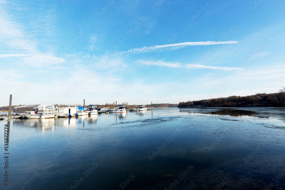 Boats trapped in Marina at Bergen/ Netherlands