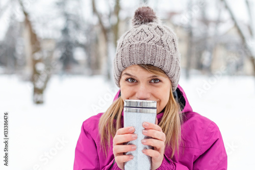 Hot drinks on cold days © Ocskay Mark