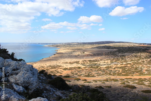 Blick   ber Zypern mit der K  ste bei Kap Greco