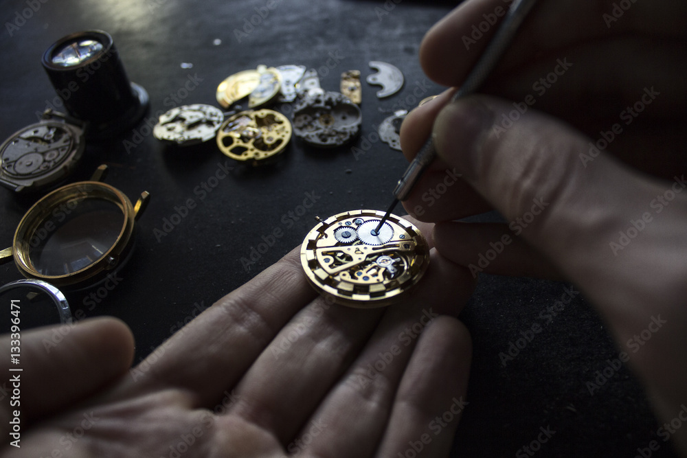 The process of repair of mechanical watches The process of repair of mechanical watches