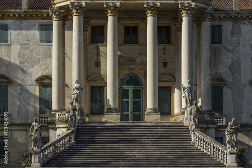 Freitreppe und Eingang einer Villa nahe Padua Italien