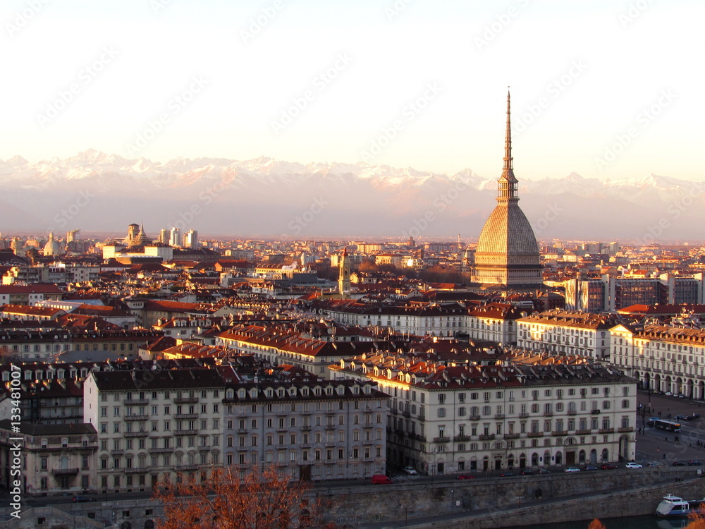 Vista di Torino al tramonto