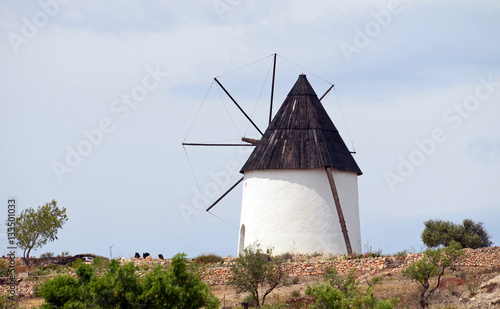 alte typische Windmühle im Naturpark Cabo de Gata