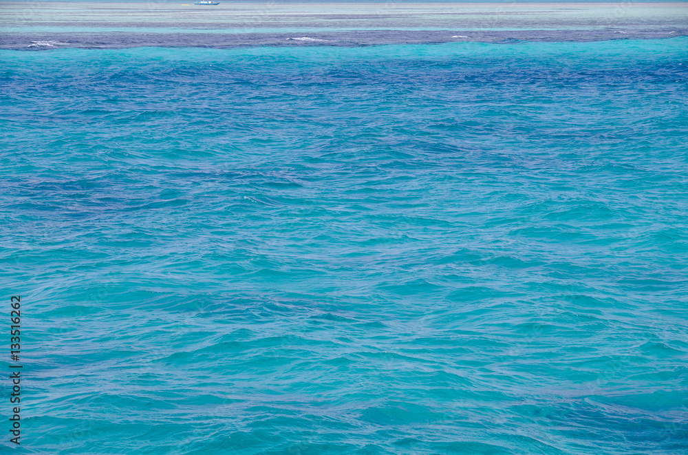 Obraz premium Red Sea, background, clean blue water