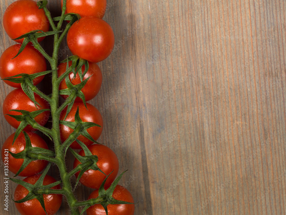 Vine Grown Cherry Tomatoes Vine Grown Cherry Tomatoes
