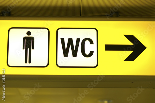 Isign, arrow to the right, men´s toilette, WC photo