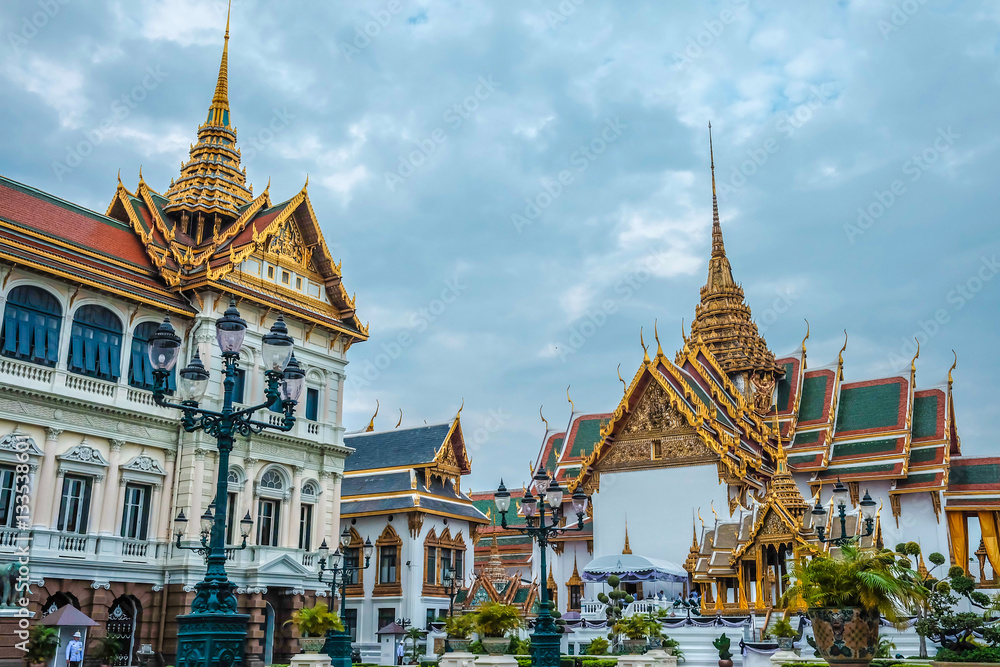 Fototapeta premium The Grand palace of Bangkok in Thailand
