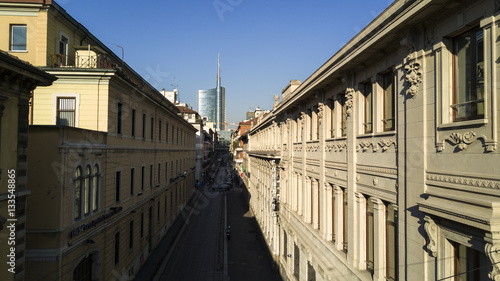 Obraz na plátně Via Solferino Milano, vista dall’alto, Unicredit Tower, sede del Corriere della Sera e Ubi Banca, 8 gennaio 2017