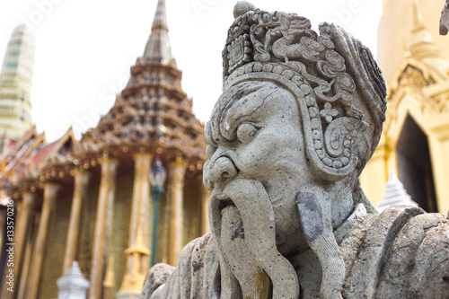 Wächter im Königspalast in Bangkok, Thailand © Julia Hermann
