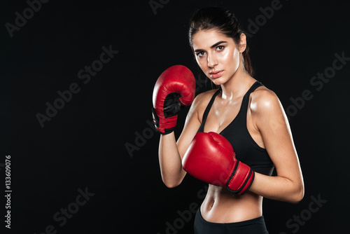 Portrait of a sexy fitness woman ready to fight