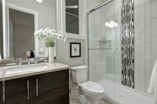 Papier peint Glass walk-in shower in a bathroom of luxury home